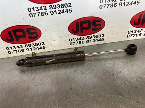 Hydraulic front lift ram - , x