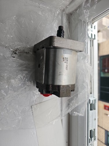 Hydraulic drive pump - drive,
