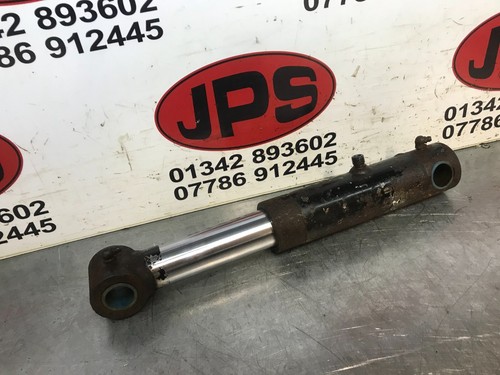 Single acting hydraulic - , mower
