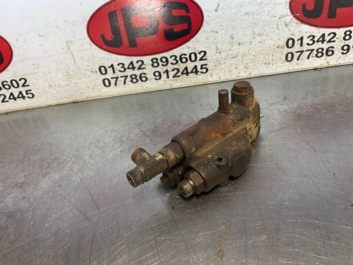 Hydraulic lift valve - , 31931-26