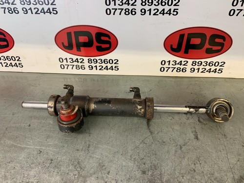 Hydraulic steering thru ram - hydraulic,